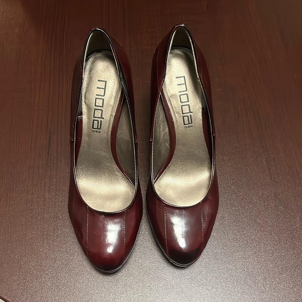 Deep Red Heel